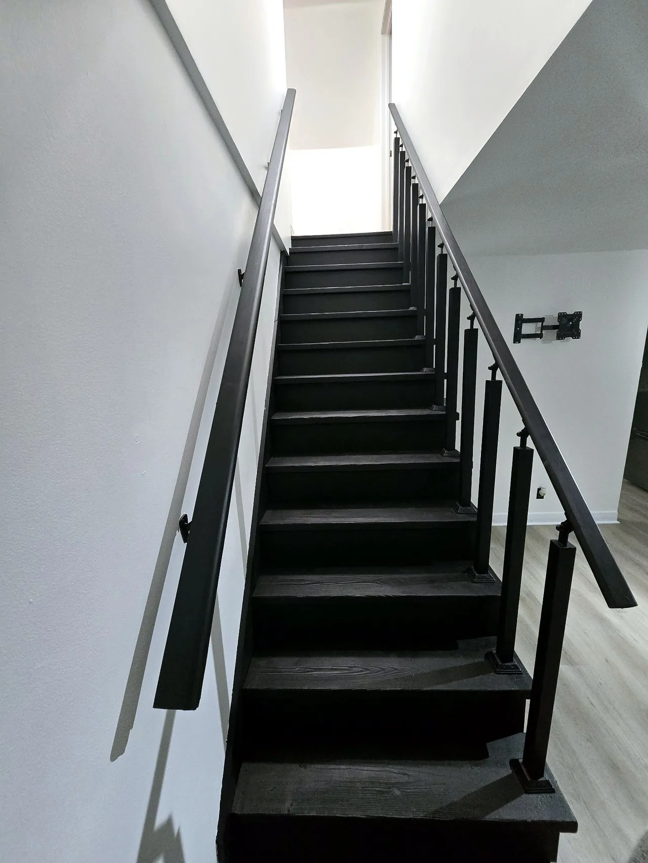 Full Basement Finishing — Paint, Trim & Finish: after photo 3